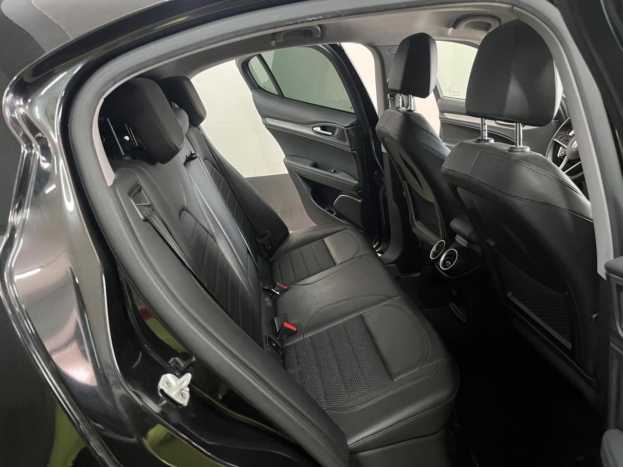 Alfa Romeo Stelvio 2.2 210 CV AT8 Q4 Executive