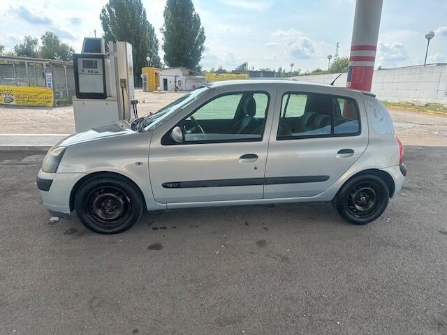 Renault Clio 1.2 16V cat 5 porte Privilège