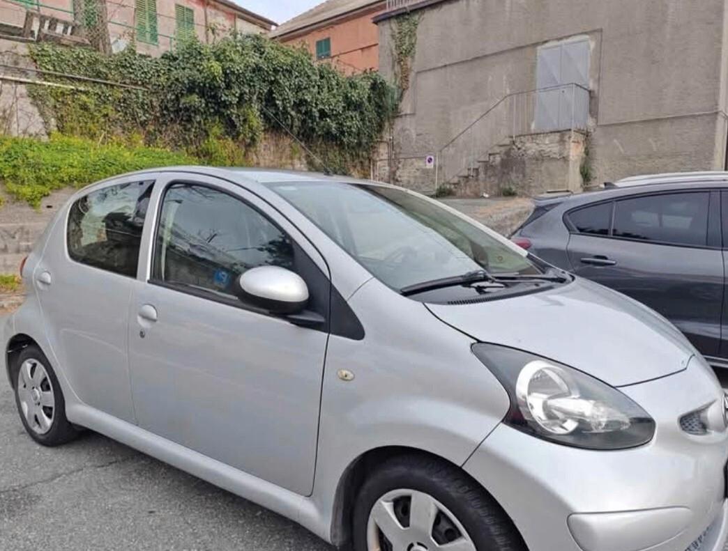 Toyota Aygo 1.0 ok neopatentati 5 porte