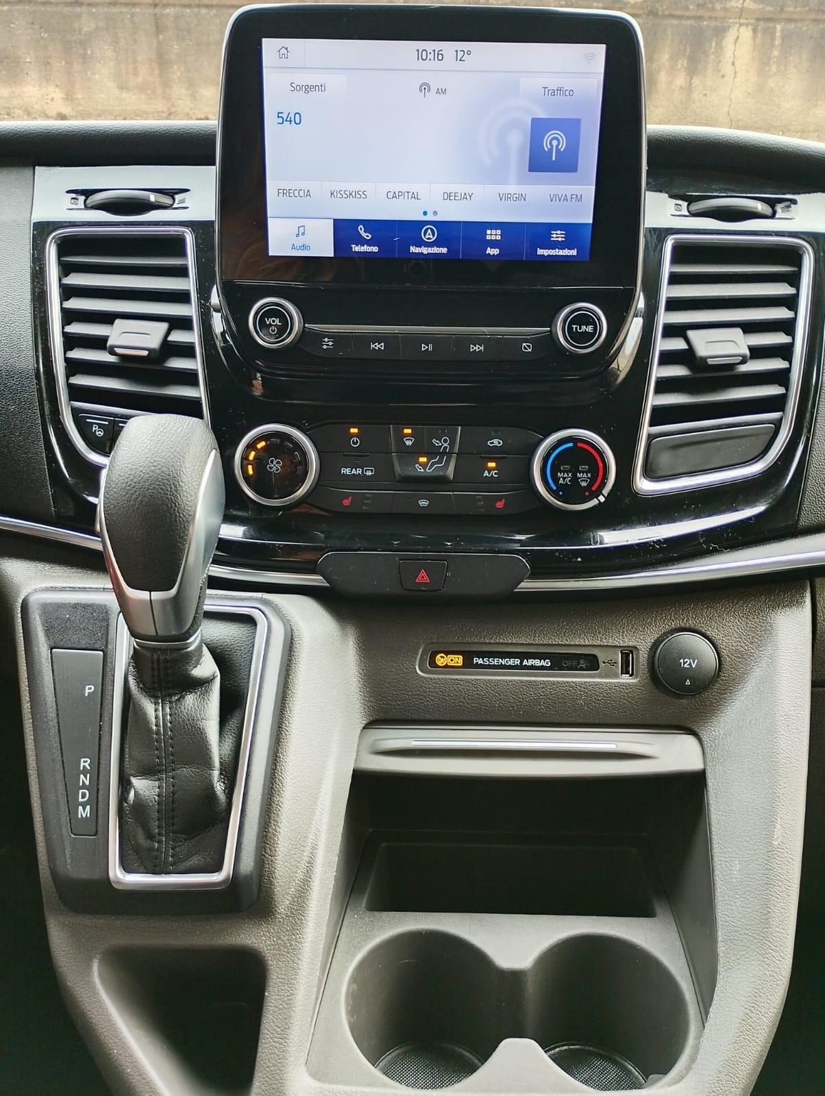 Ford Tourneo Custom 320 2.0 EcoBlue 170CV aut. Titanium