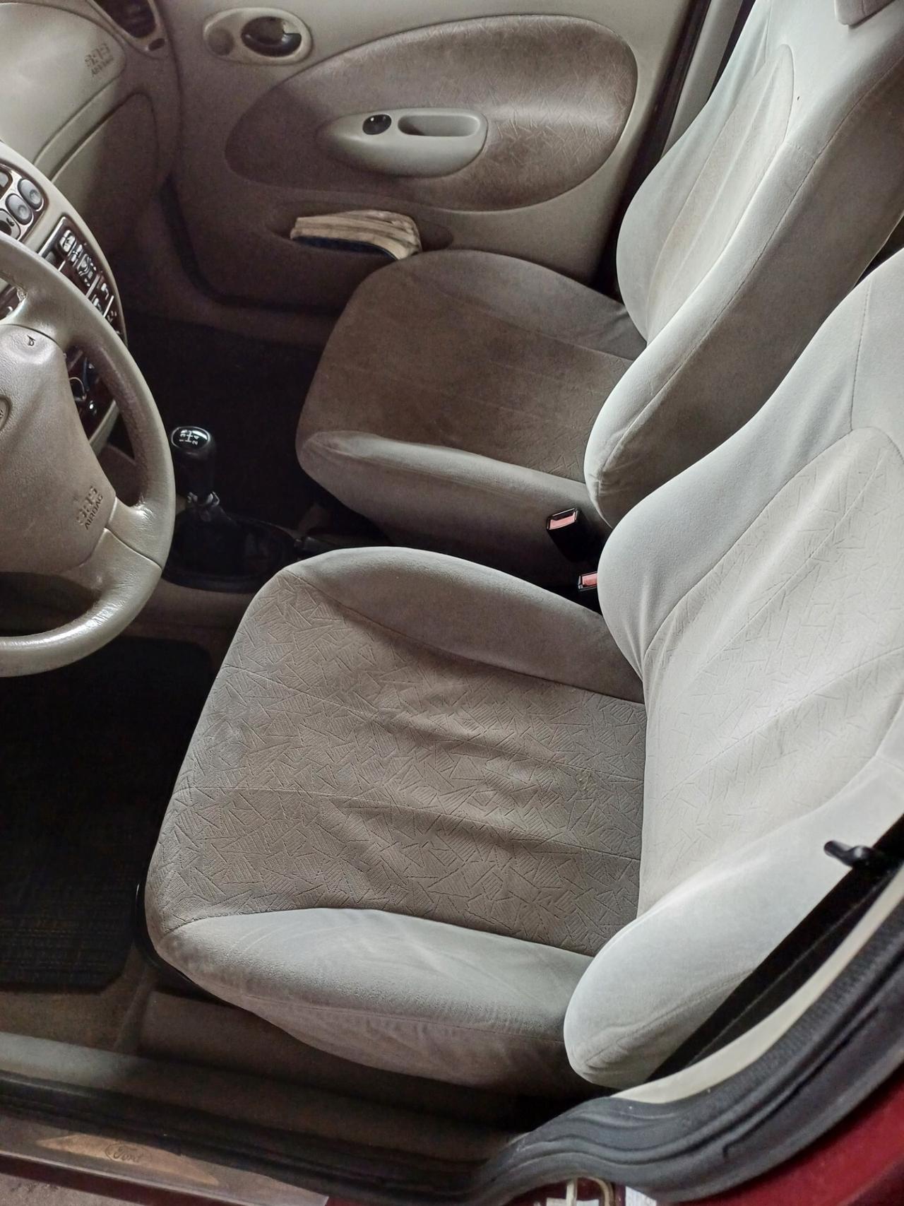 Ford Fiesta 1.2i 16V cat 5 porte Ghia OK NEOPATENTATI