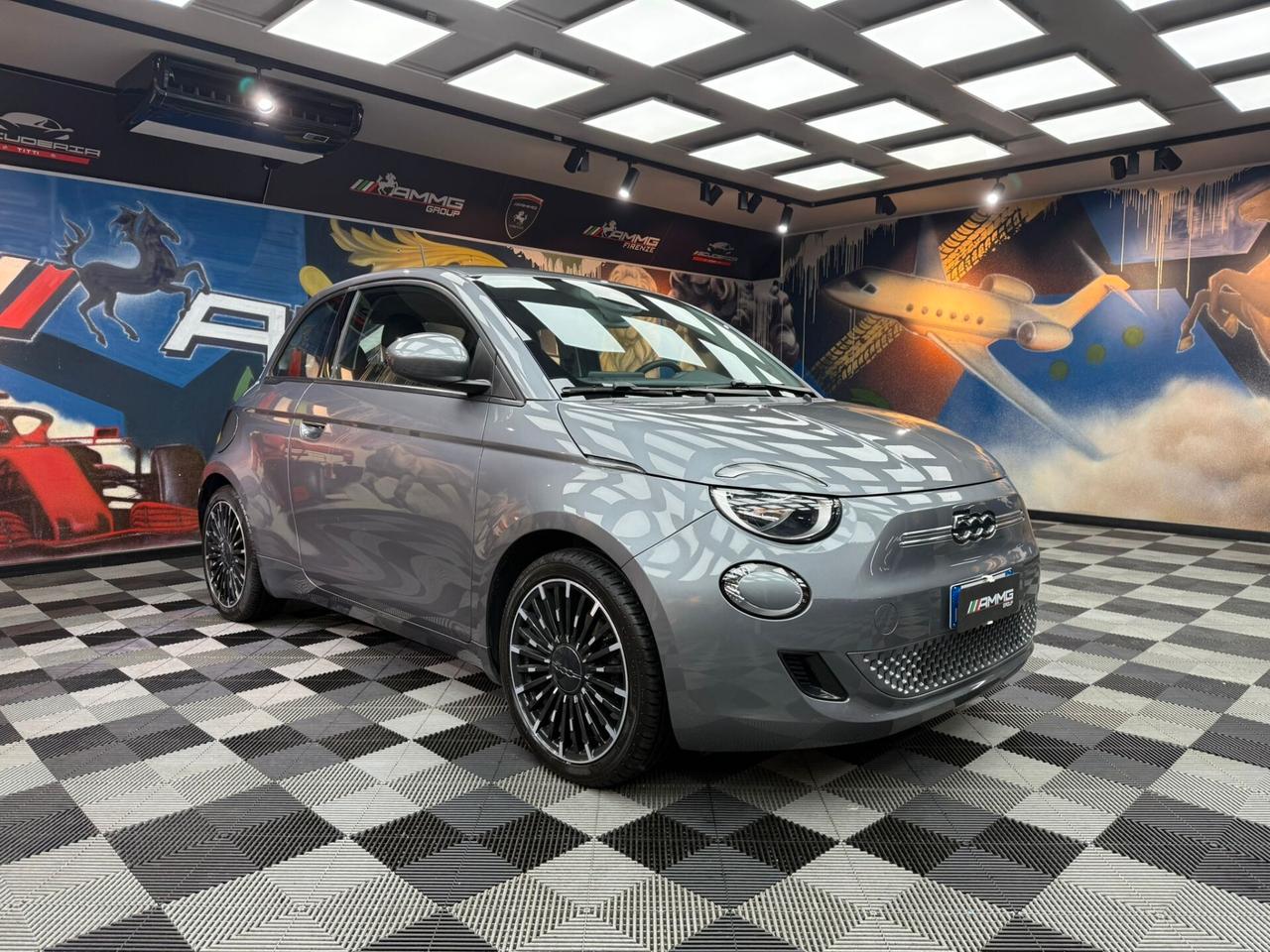 Fiat 500 500e Berlina 42 kWh La Prima (732)