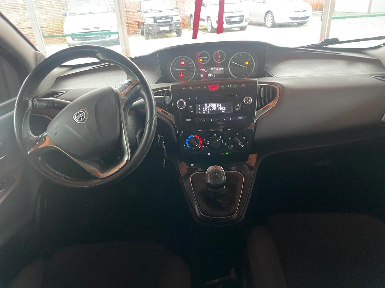 Lancia Ypsilon 1.2 Benzina/GPL - Neopatentati