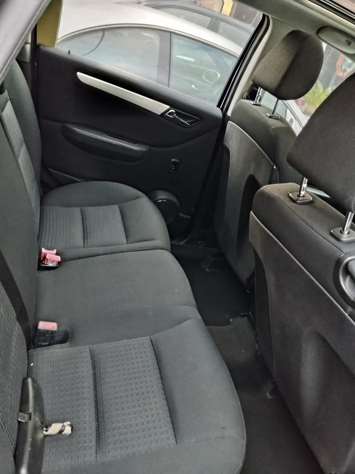 Mercedes-benz B 180 CDI
