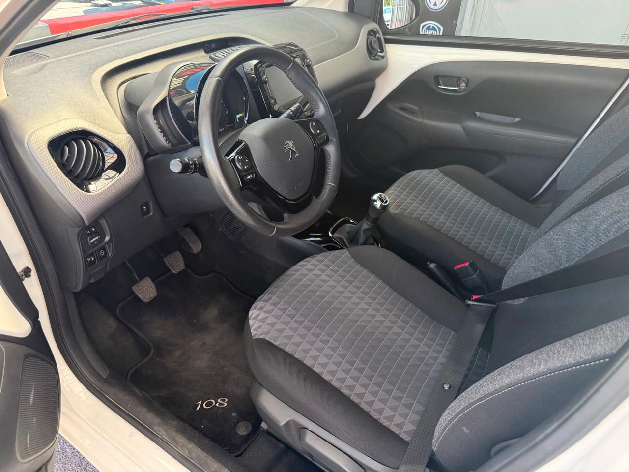 Peugeot 108 VTi 72 S&S 5 porte Allure