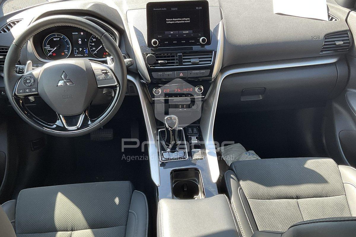 MITSUBISHI Eclipse Cross 2.4 MIVEC 4WD PHEV Instyle SDA Pack 0