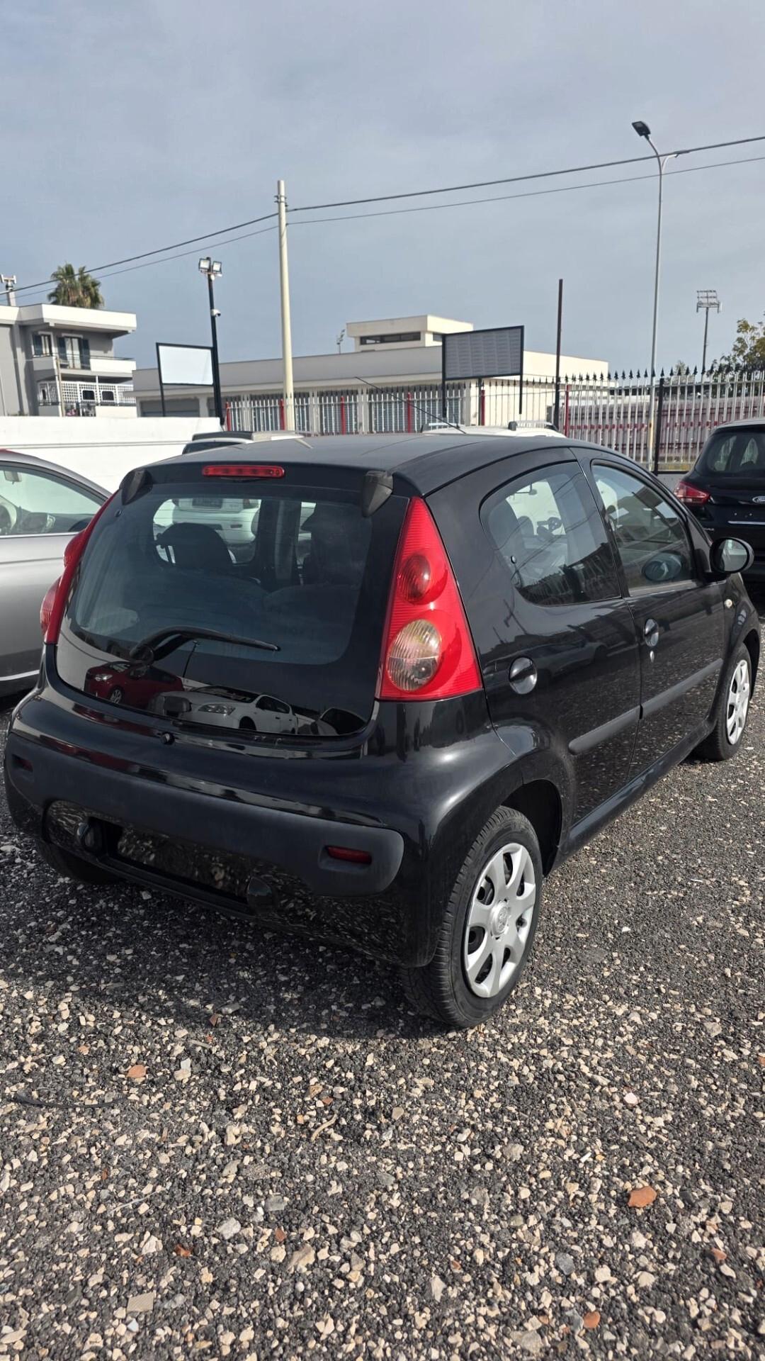 Peugeot 107 1.0 68CV 5p. Urban Move