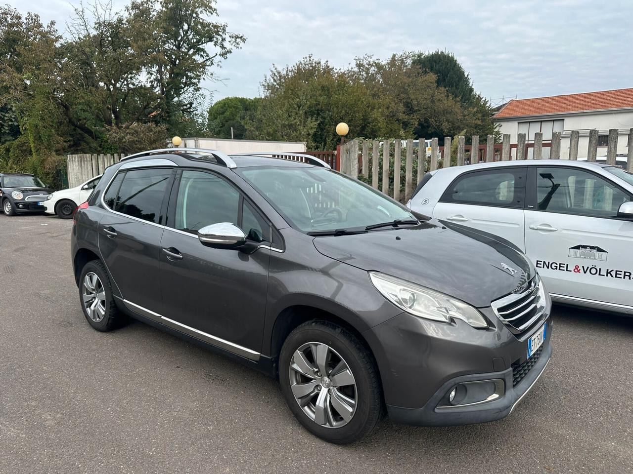 Peugeot 2008 1.6 e-HDi 115 CV Stop&Start Allure