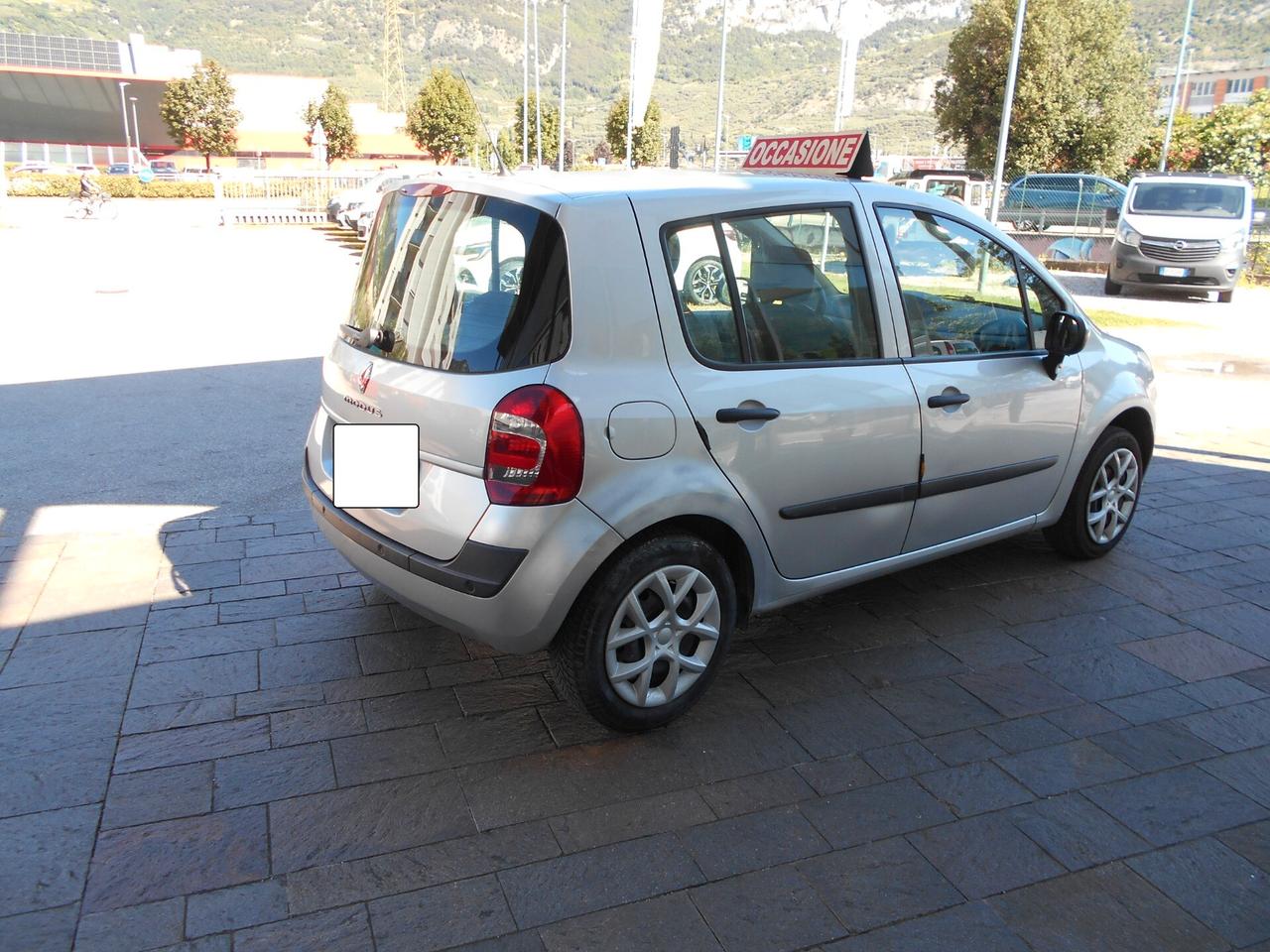 Renault Modus 1.2 16V 75CV