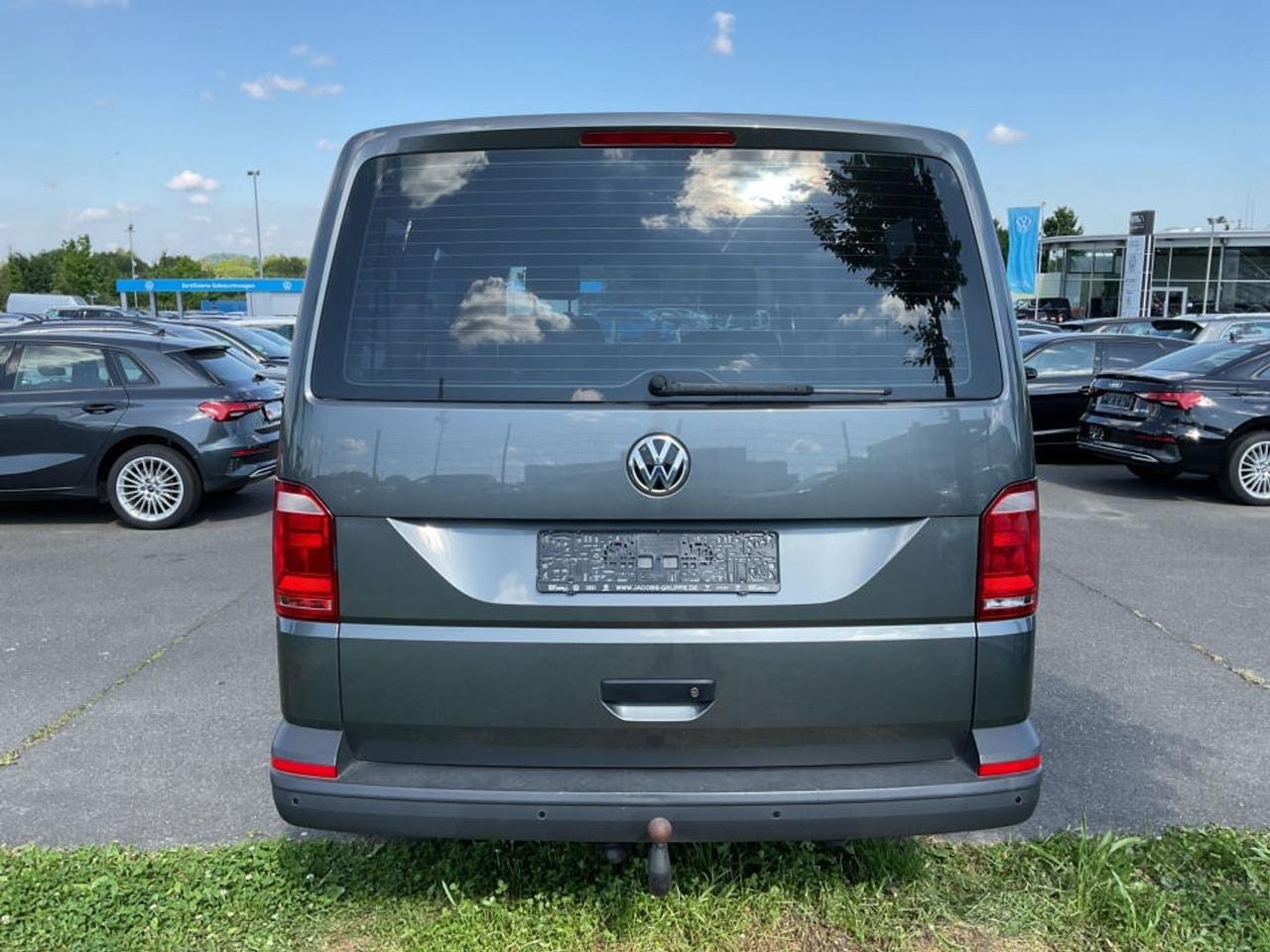 Volkswagen Transporter Caravelle 2.0 TDI