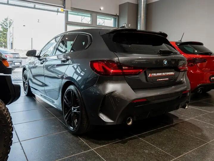 Bmw 118 118d 5p. Msport