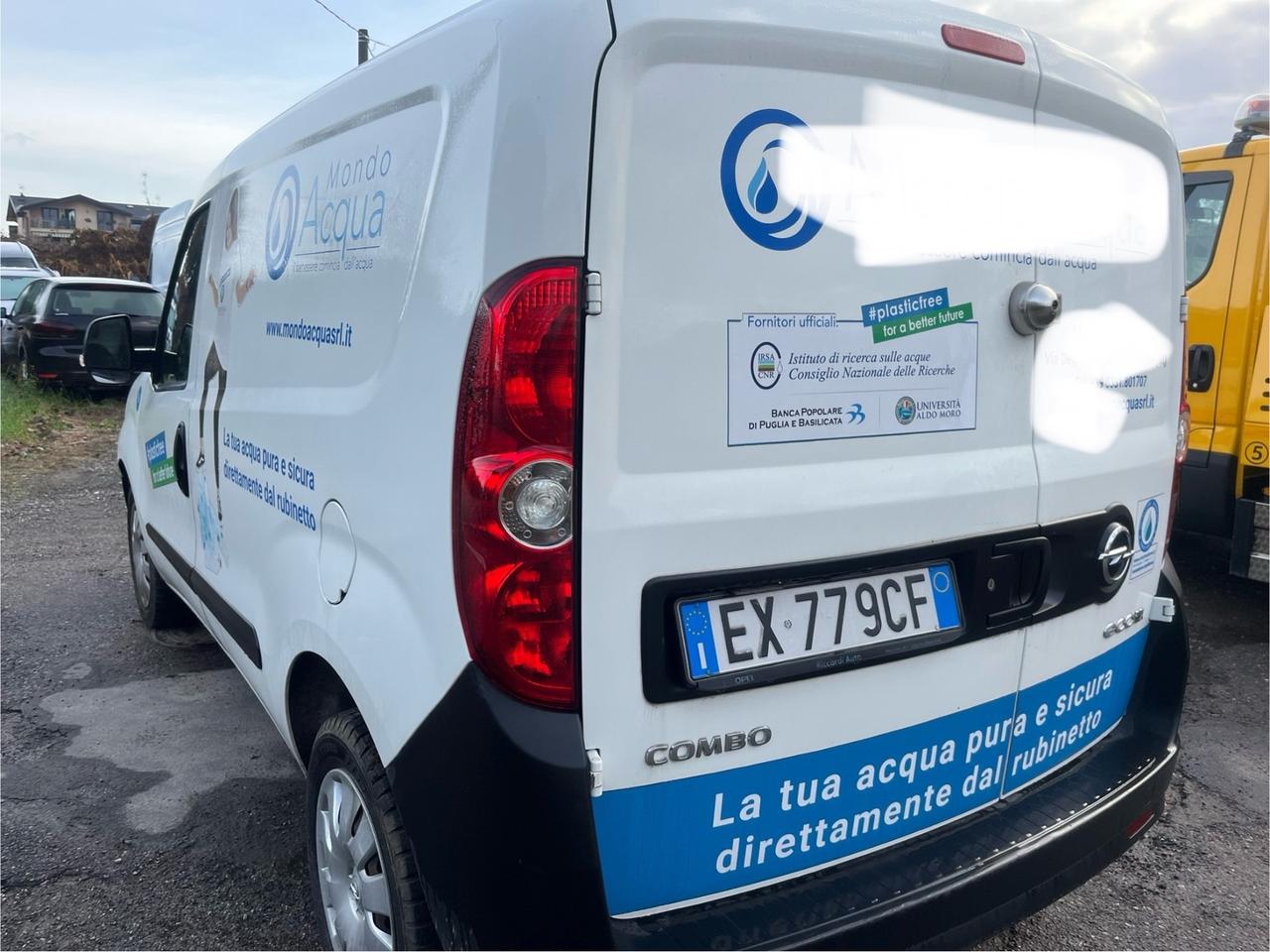 Opel combo 1.4 t jet metano 2015