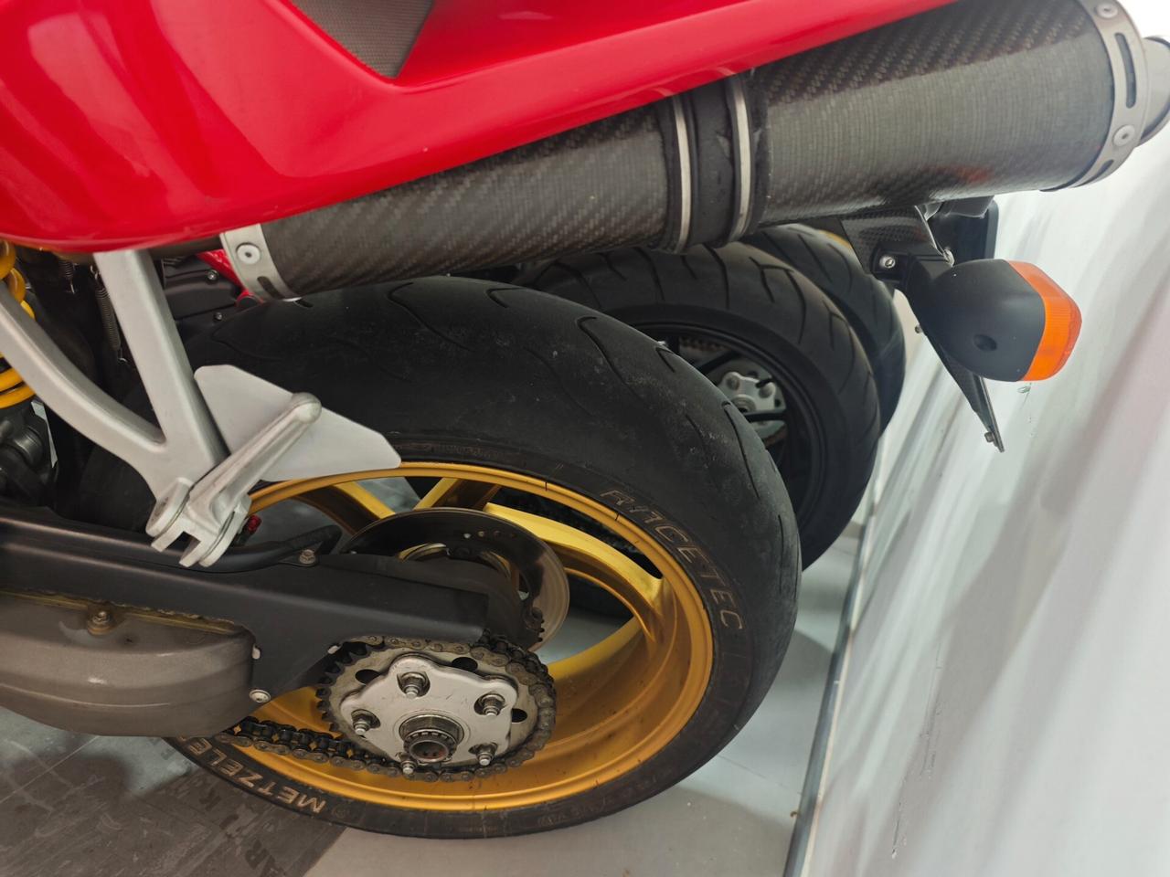 Ducati 748 s