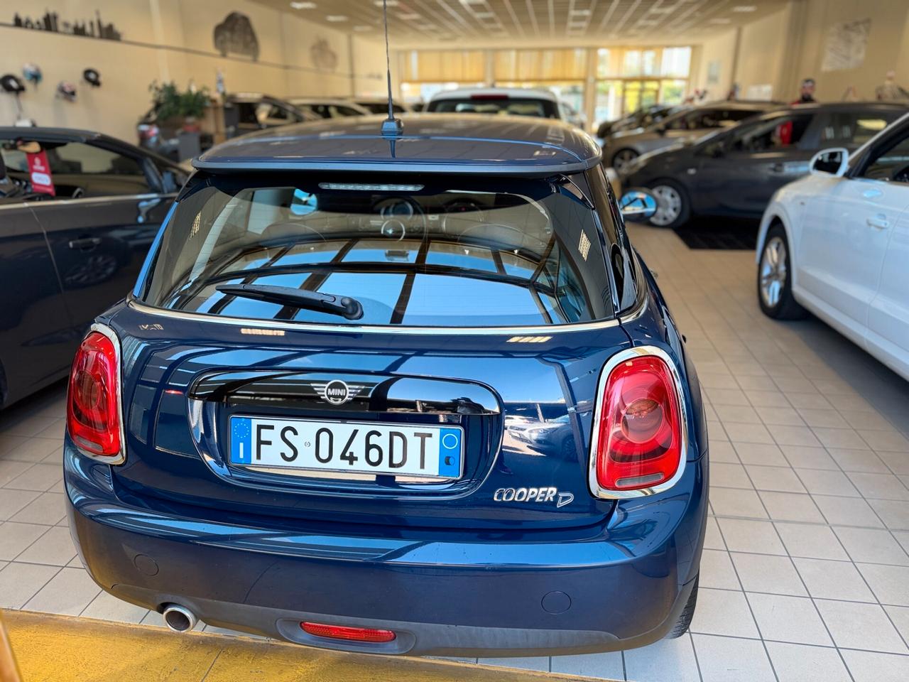 Mini 1.5 Cooper D DISPONIBILE SOLO SU APPUNTAMENTO