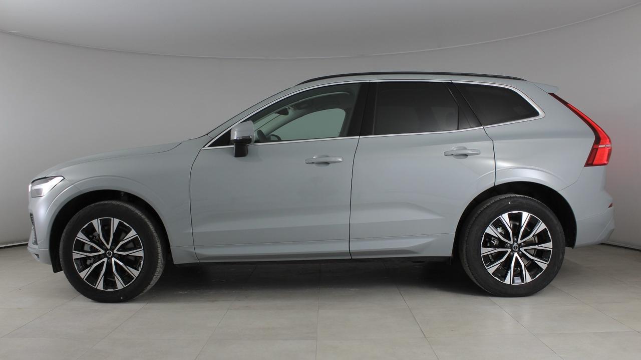 VOLVO XC60 CORE B4 AUT N1