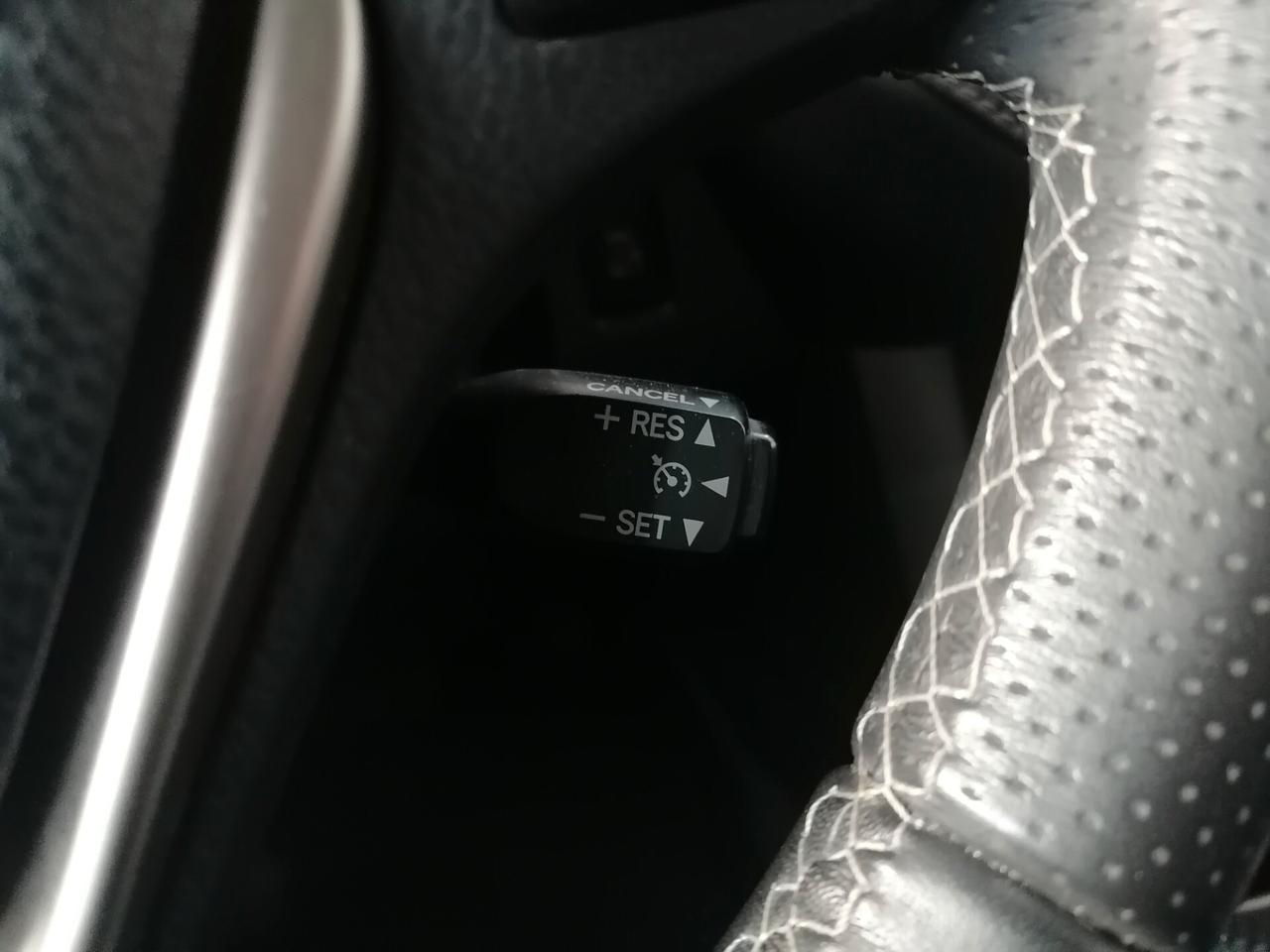 Toyota RAV 4 RAV4 2.0 D-4D 4WD Lounge White Ed.