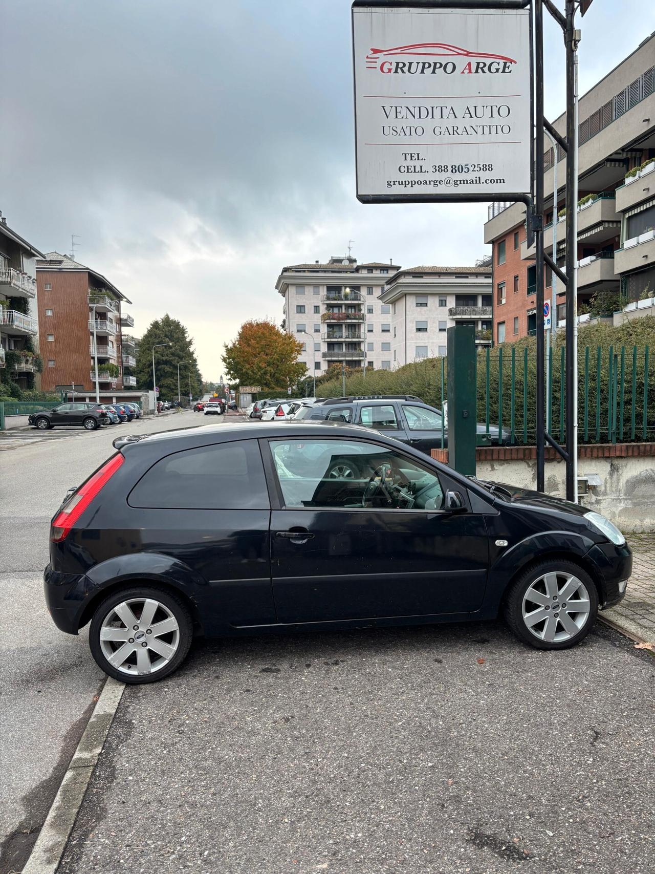 Ford Fiesta 1.2 16V 3p. Ghia