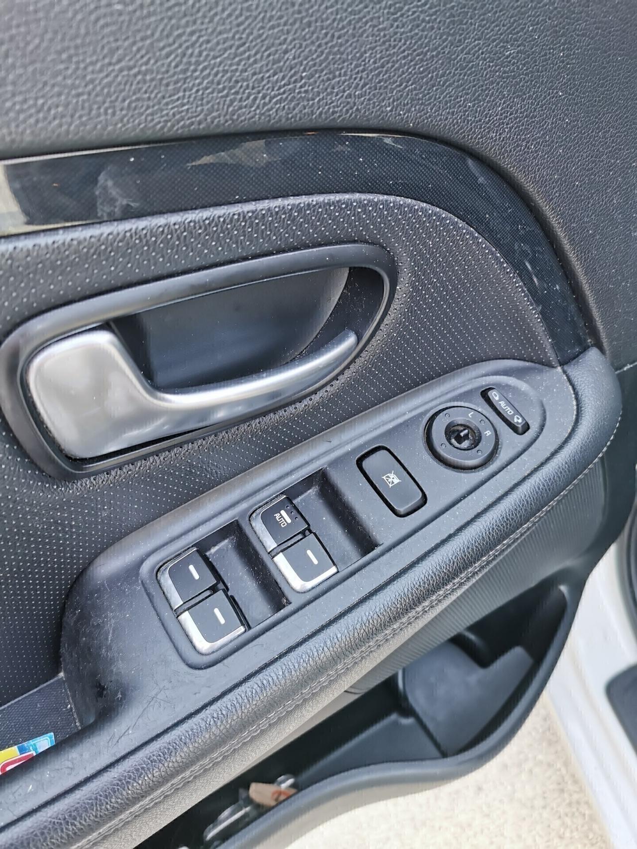 Kia Carens 1.7 CRDi 115 CV 7 POSTI - 2016