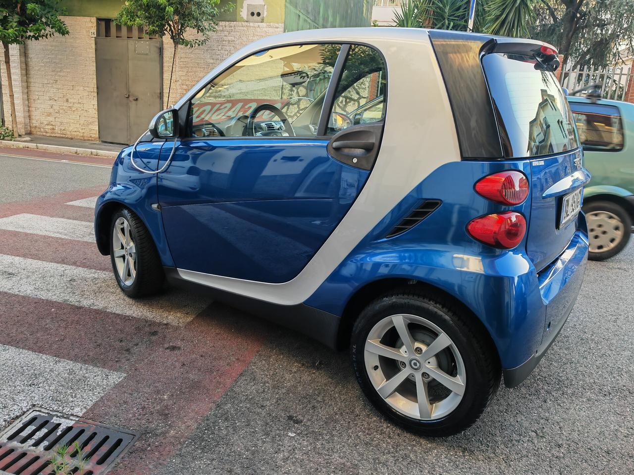 SMART FORTWO 1000 BENZINA CV71 KW52