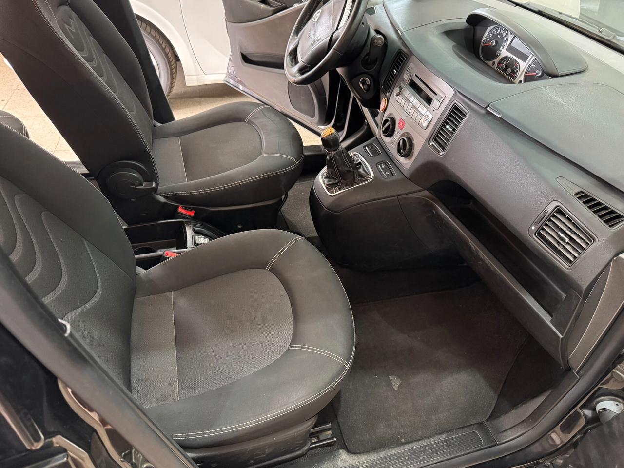 Lancia MUSA 1.3 Mjt 95 CV Gold OK NEOPATENTATI