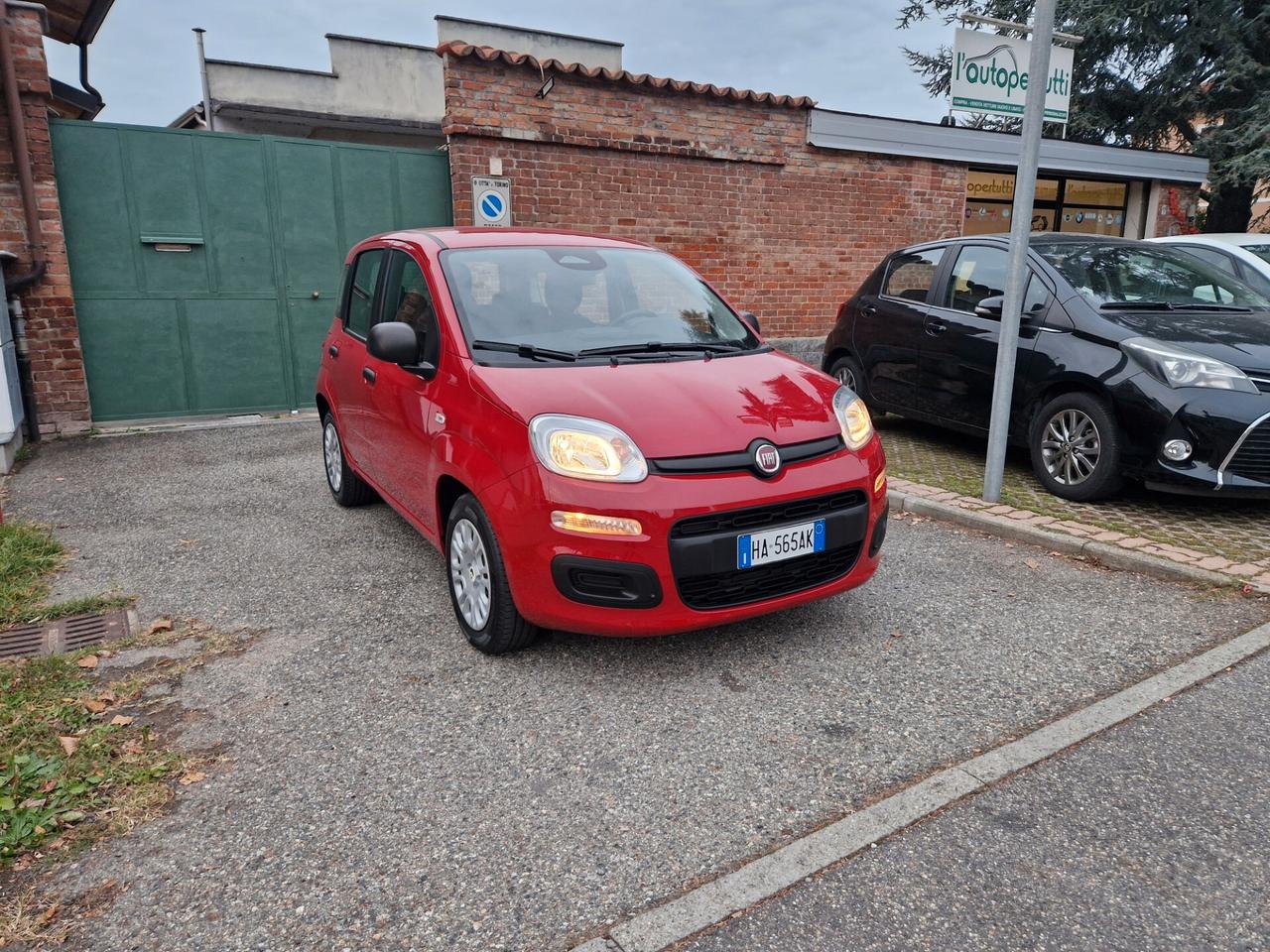 Fiat Panda hybrid 1.0 70CV "SOLO 700 km" Bluetooth, Sensori p