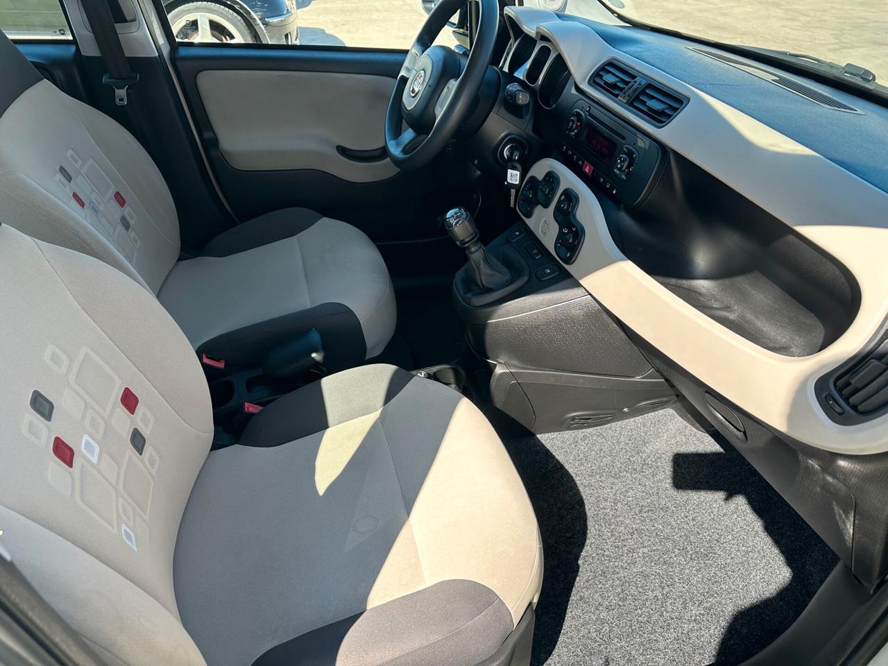 Fiat Panda 0.9*NATURAL POWER*LOUNGE*80CV*E6*CLIMA*