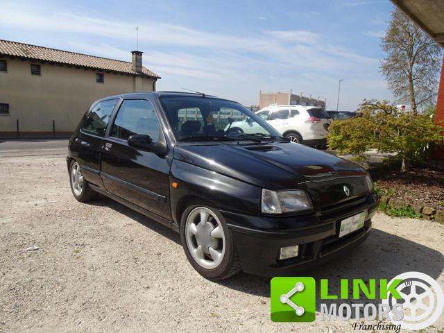 RENAULT Clio 1.8i 16V