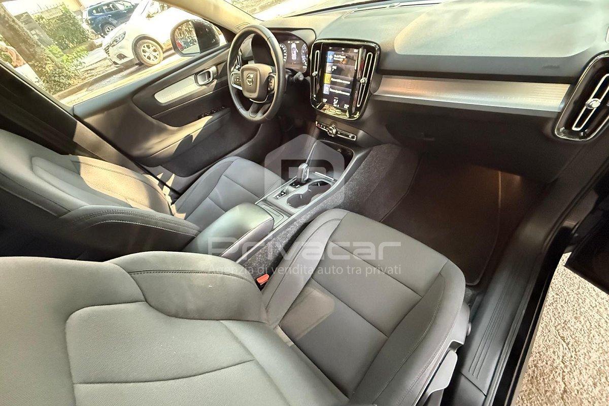 VOLVO XC40 T3 Geartronic Momentum Pro
