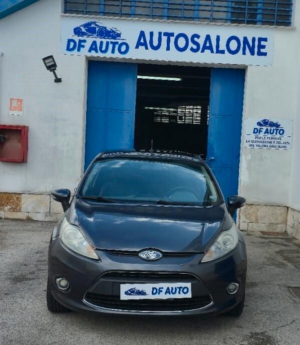 Ford Fiesta 1.4 TDCi 68CV 5 porte Titanium