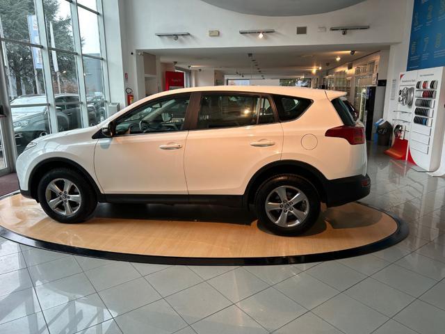 TOYOTA RAV 4 RAV4 2.0 D-4D 2WD Active