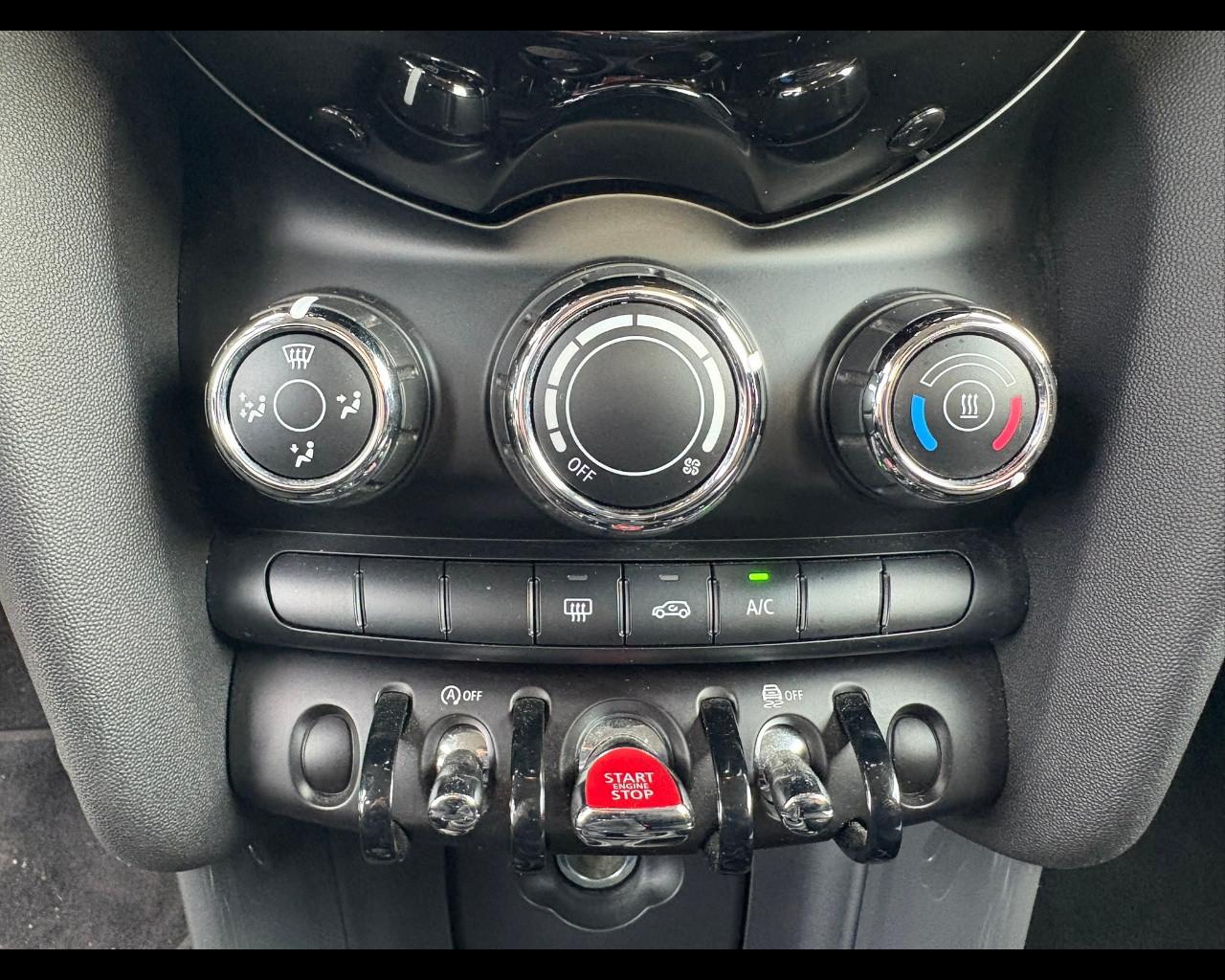 MINI Mini 5 porte (F55) - Mini 1.5 Cooper D Business 5 porte