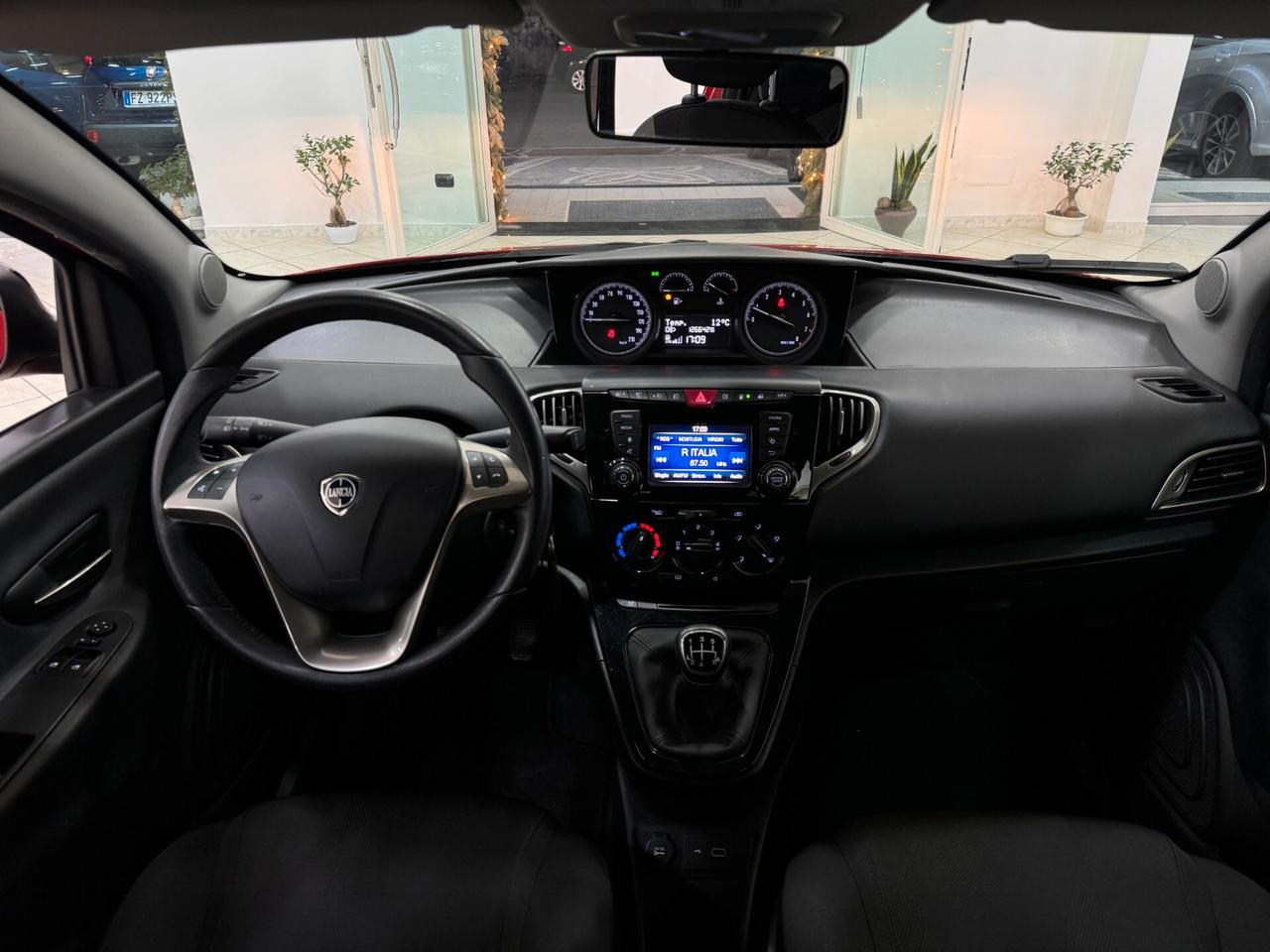 Lancia Ypsilon 1.2 69 CV 5 porte GPL Ecochic Gold