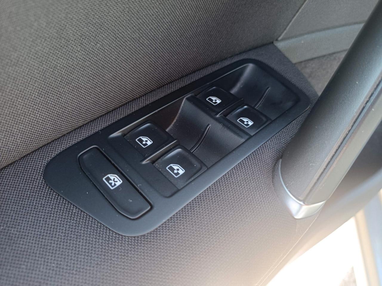 Volkswagen Golf 1.5 TGI DSG 5p. Executive BlueMotion Technology