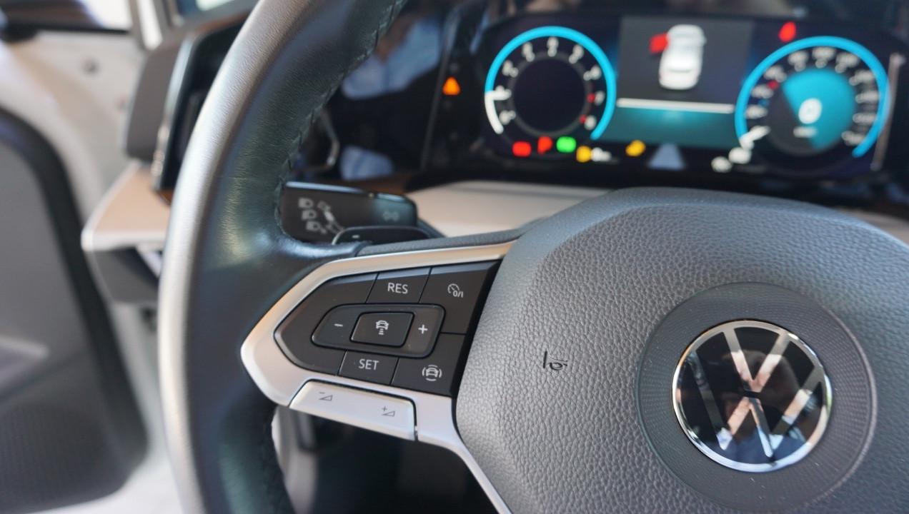 Volkswagen Golf 1.0 etsi evo Life 110cv dsg