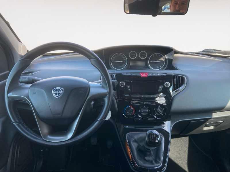 LANCIA Ypsilon 1.2 8v Silver 69cv