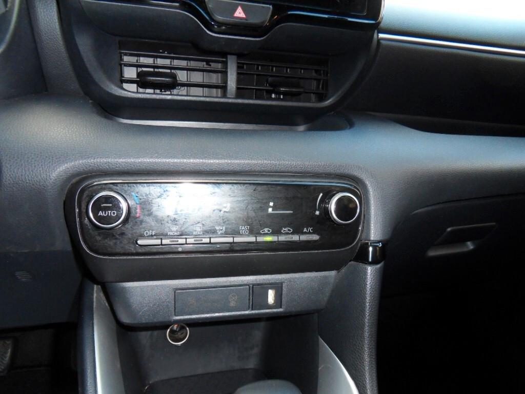 Toyota Yaris 1.5 Hybrid 5 porte Business
