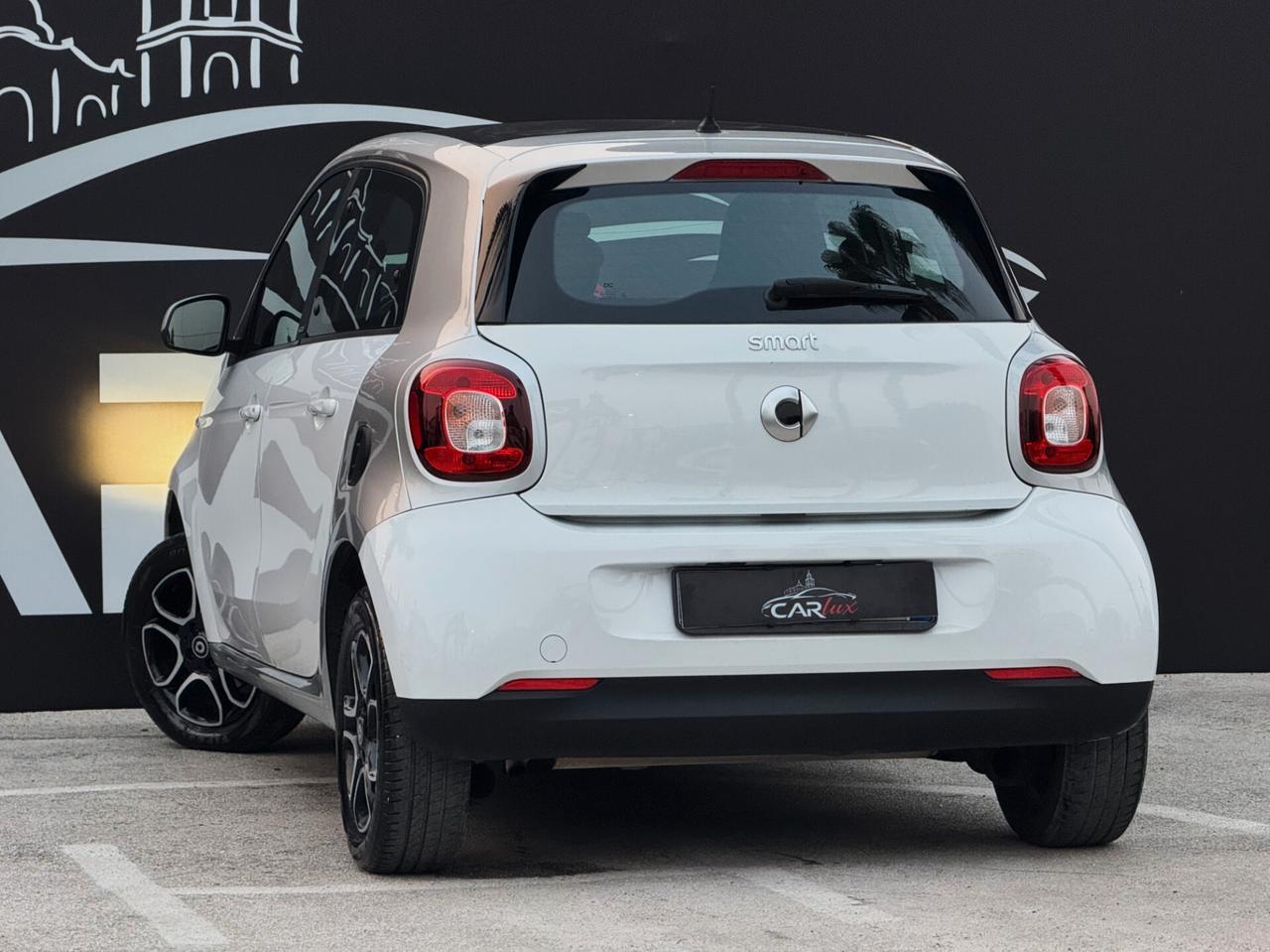 Smart forFour 1.0 Passion 71CV Twinamic TETTO