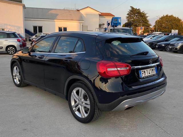 MERCEDES-BENZ GLA 180 Sport