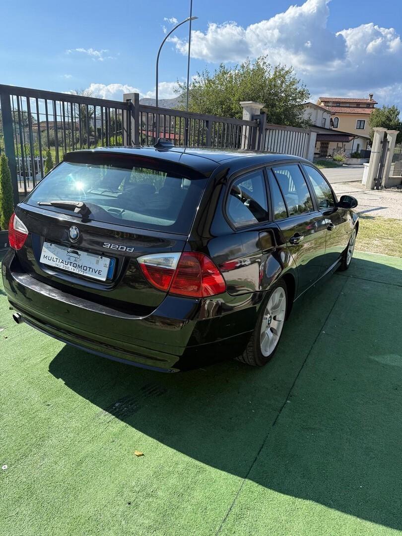 BMW SERIE 3 320D