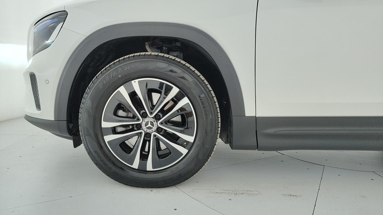 Mercedes-Benz GLB 180 d Advanced auto