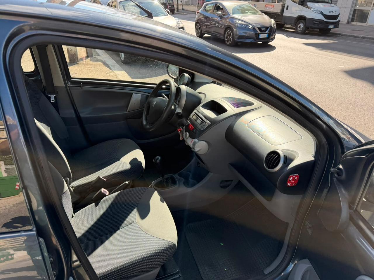 Peugeot 107 1.4 HDi 5p. Plaisir