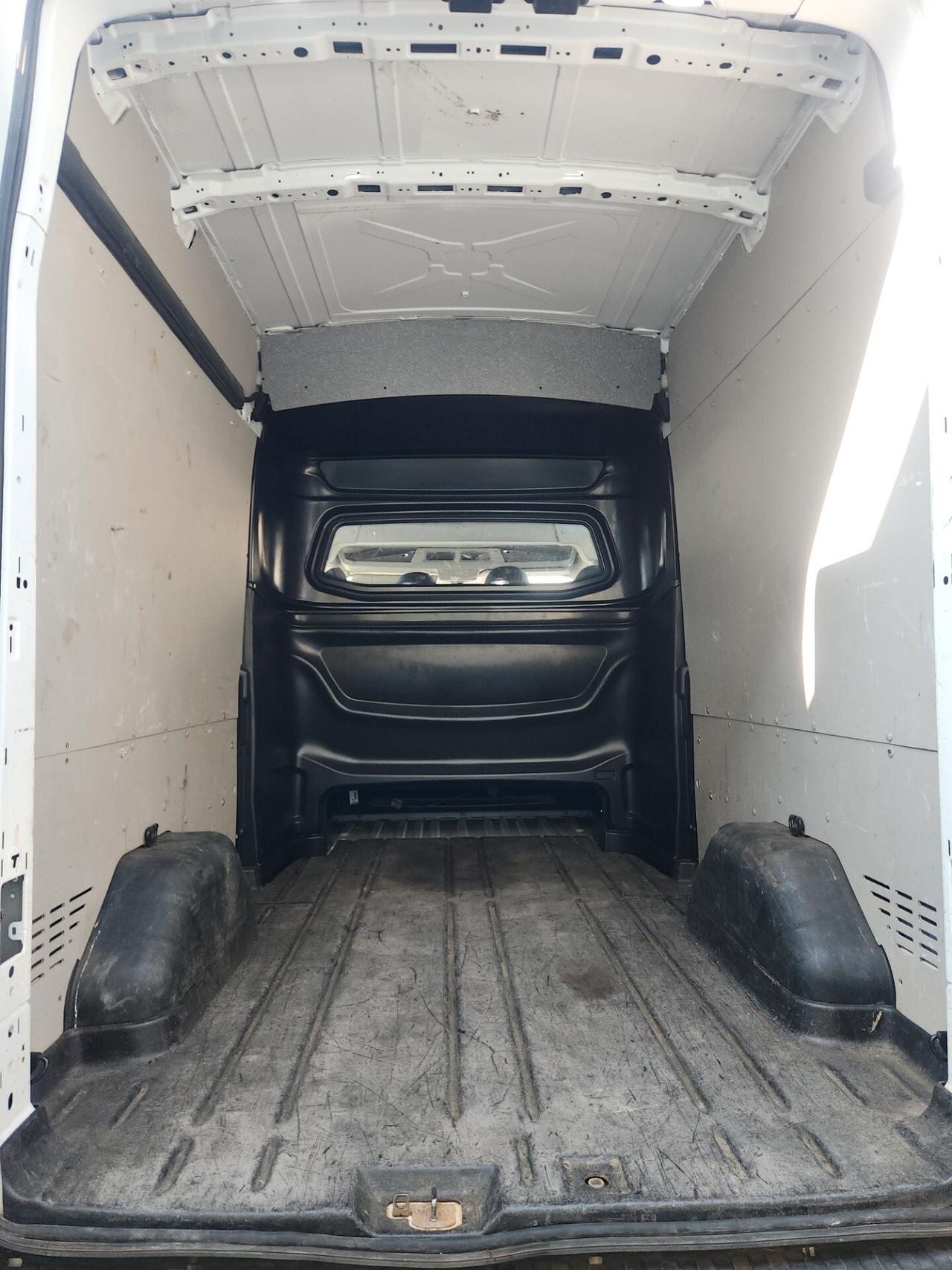 Ford Transit Doppia Cabina 7 posti