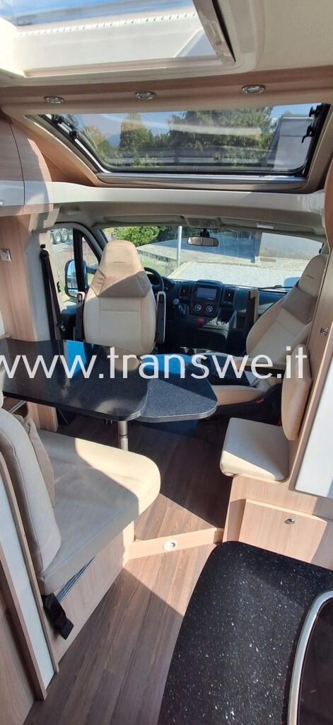 Bürstner Travel Van 590 letto matrimoniale posteriore