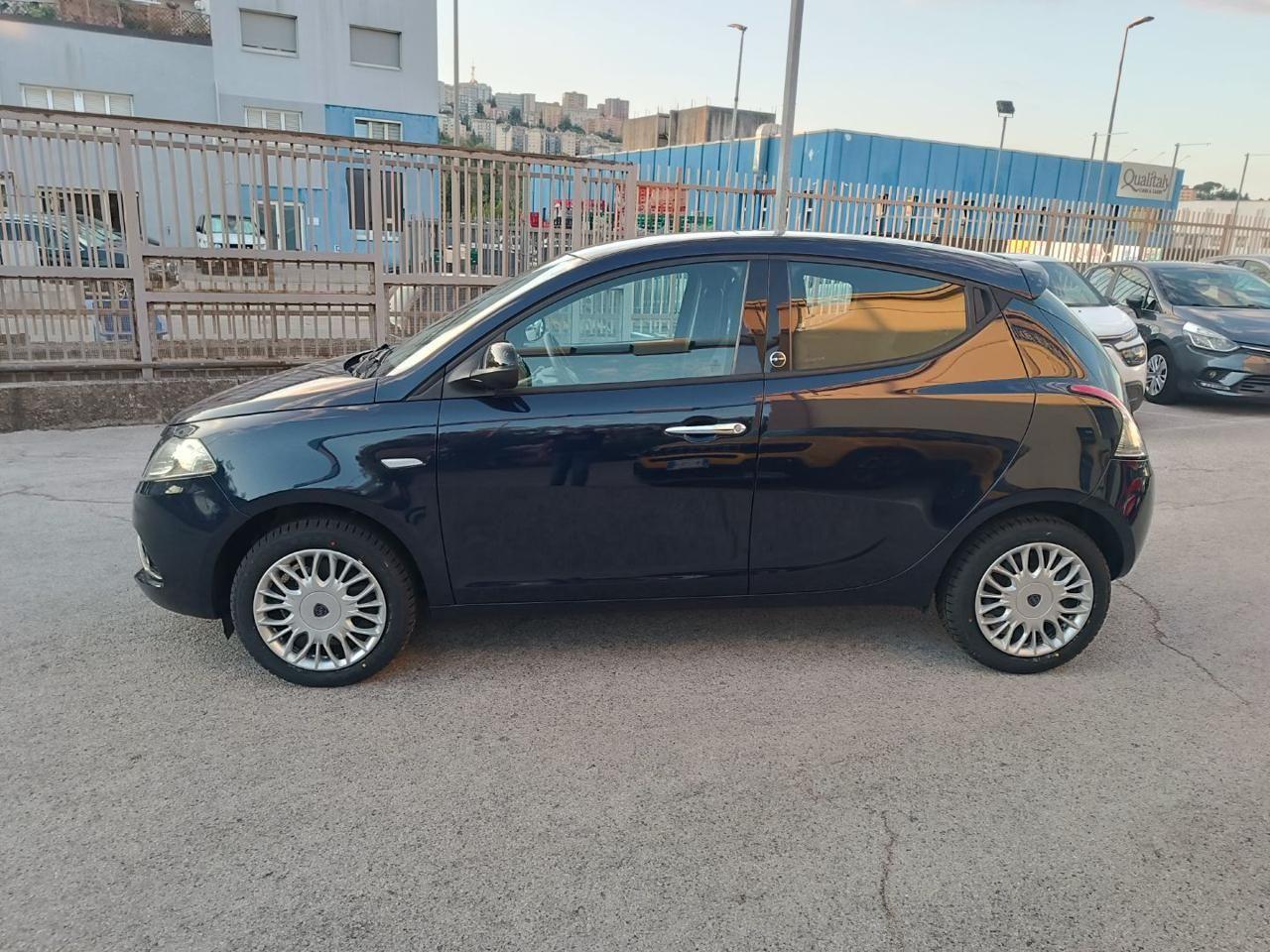 LANCIA Ypsilon 1.2 69 CV 5 porte GPL Ecochic Gold