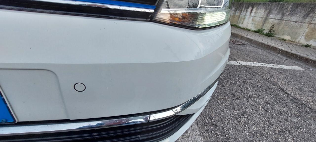 GOLF 7,5 CAMBIO AUTOMATICO DSG 1,5 METANO 130 CV NAVI TELEFONO SENSORI IMPECCABILE