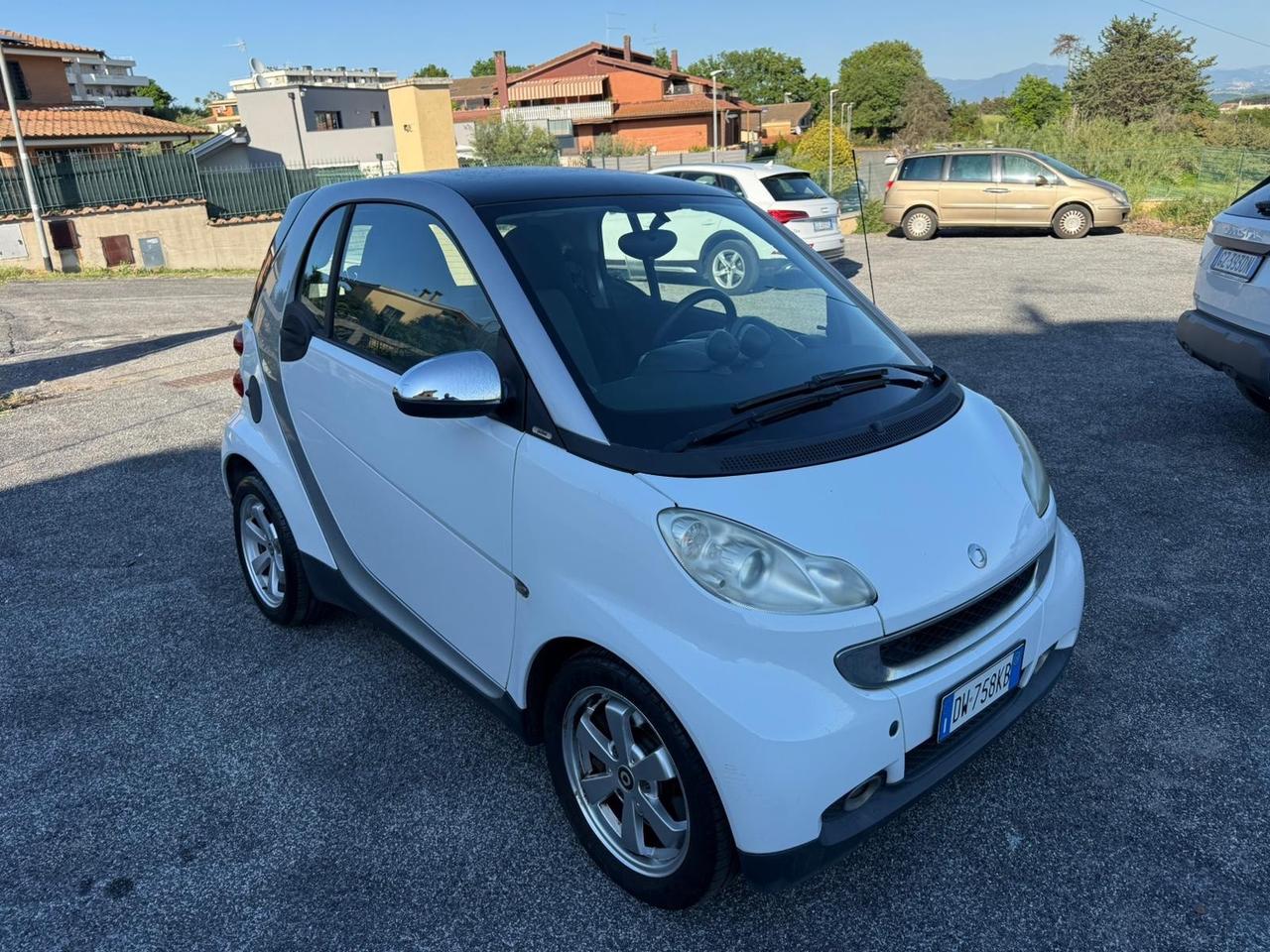 Smart ForTwo 1000 52 kW coupé pure