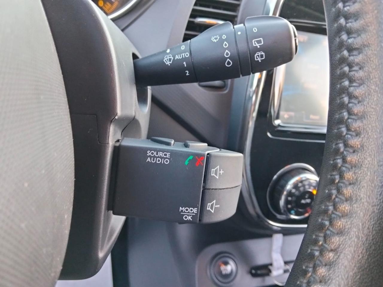 Renault Captur 1.2 TCe 120 CV EDC Automatik Energy R-Link