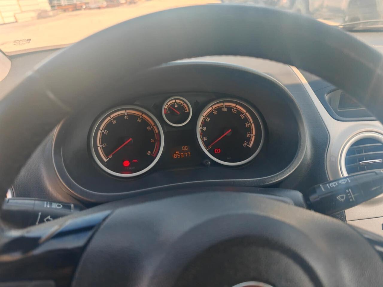 Opel Corsa 1.2 5 porte Enjoy