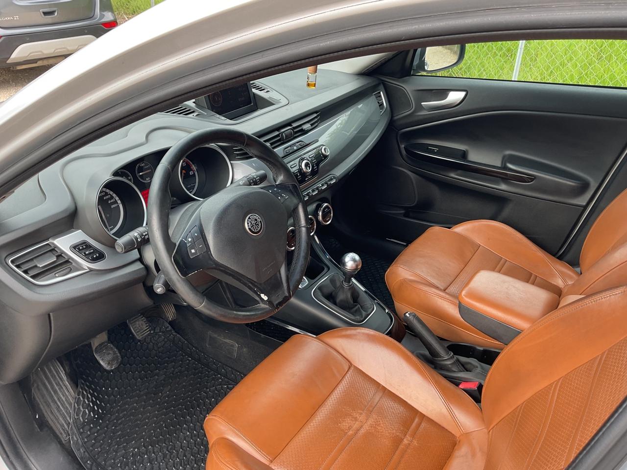 Alfa Romeo Giulietta 1.6 JTDm-2 105 CV Distinctive