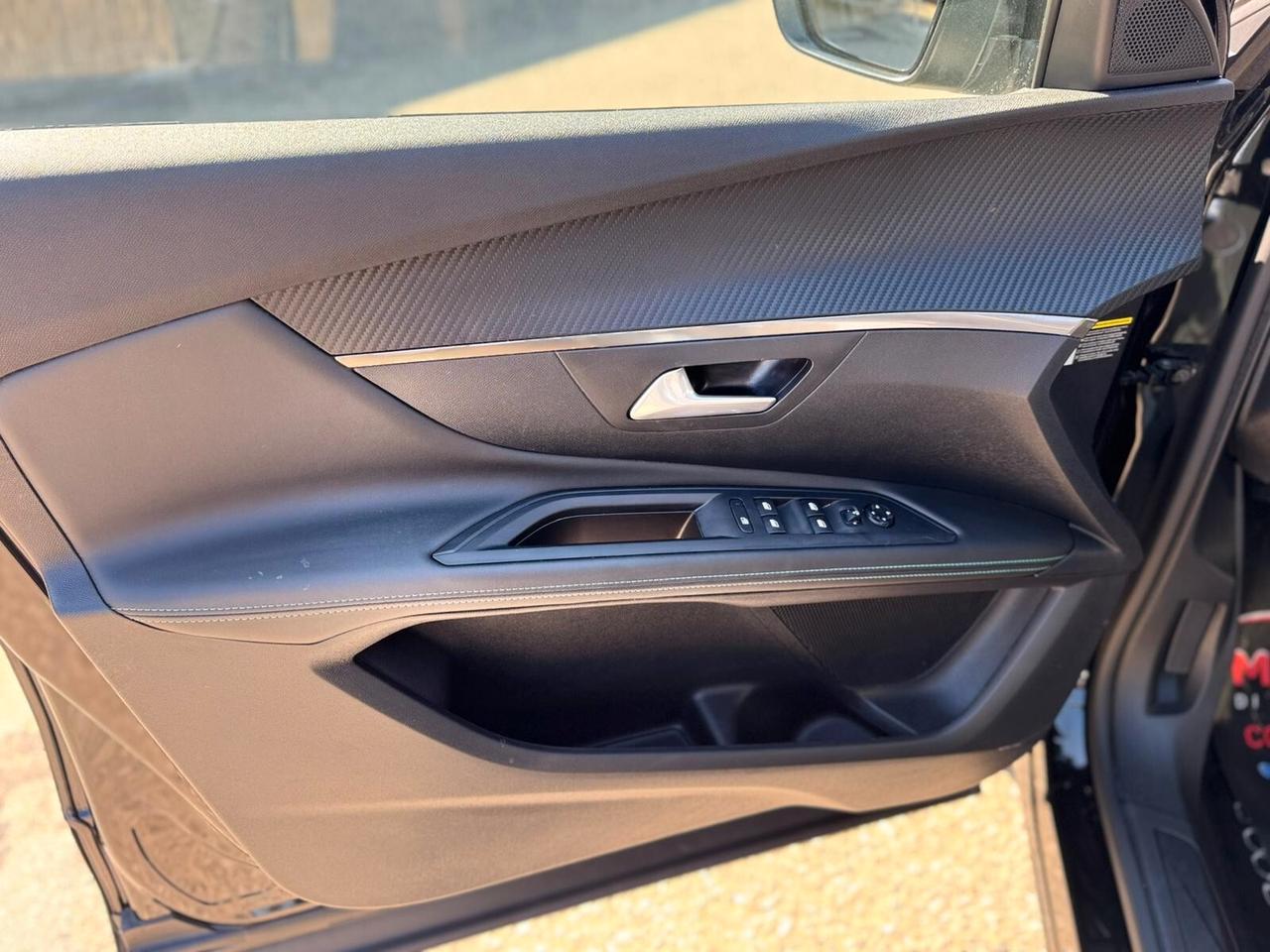 Peugeot 3008 BlueHDi 130 S&S EAT8 Allure